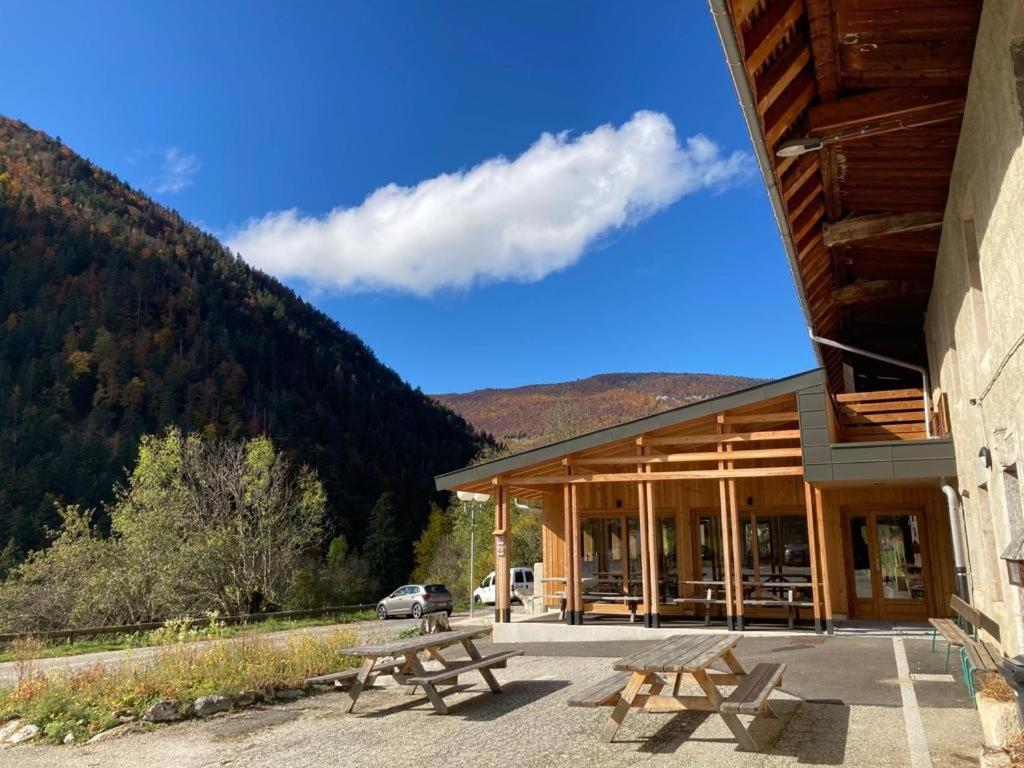 La Ferme De La Mense Hotel Aillon-le-Jeune Luaran gambar
